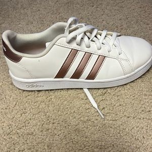 Adidas kids girls shoe